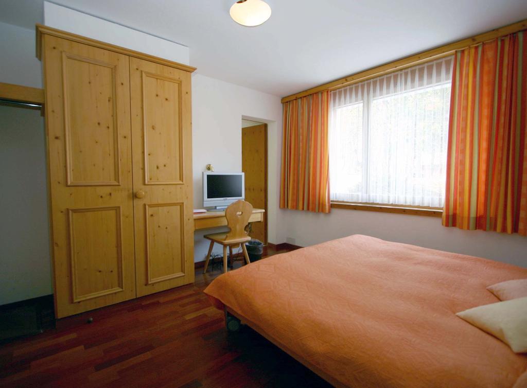 Hotel Poestli Maloja Δωμάτιο φωτογραφία